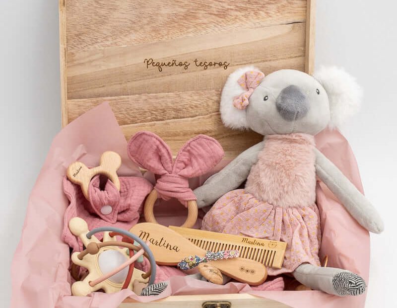 Canastilla corporativa de nacimiento para enviar al hogar de un empleado en remoto